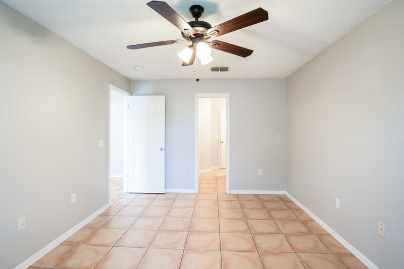 2,630/Mo, 4212 Stonefield Dr Orlando, FL 32826 Main Bedroom View