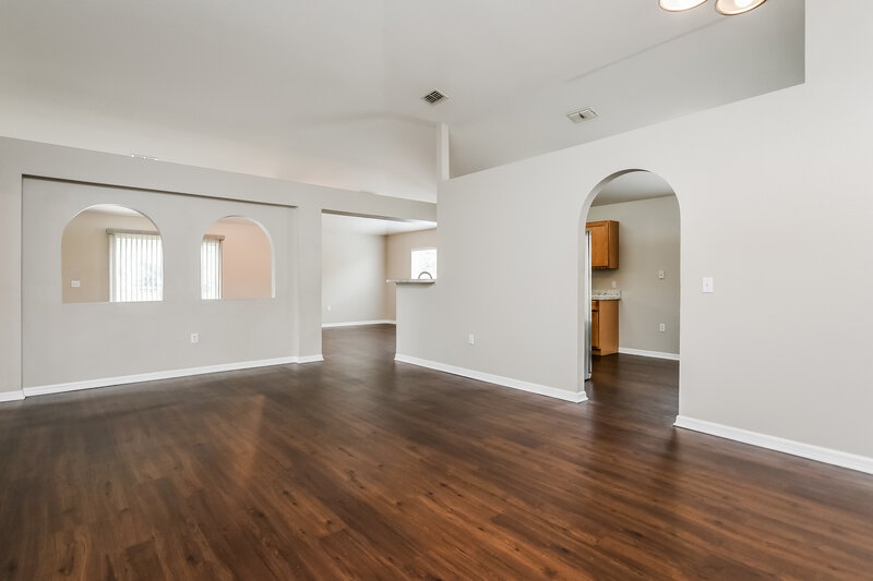 1,765/Mo, 1722 Eagle Pines Cir Eagle Lake, FL 33839 Living Room View 2