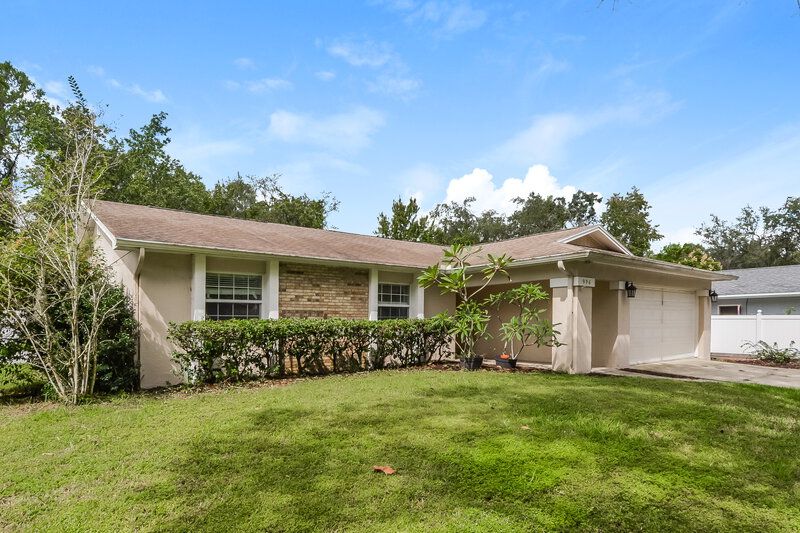 2,350/Mo, 996 Papaya Ln Winter Springs, FL 32708 Front View