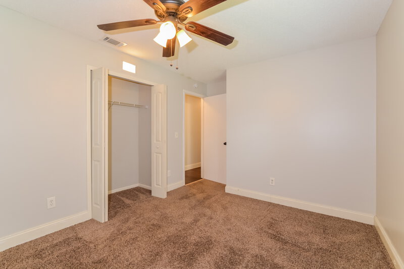 2,350/Mo, 996 Papaya Ln Winter Springs, FL 32708 Bedroom View