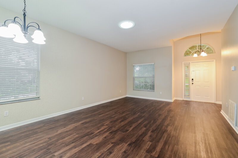 2,400/Mo, 1605 Golfside Village Ct Apopka, FL 32712 Dining Room View