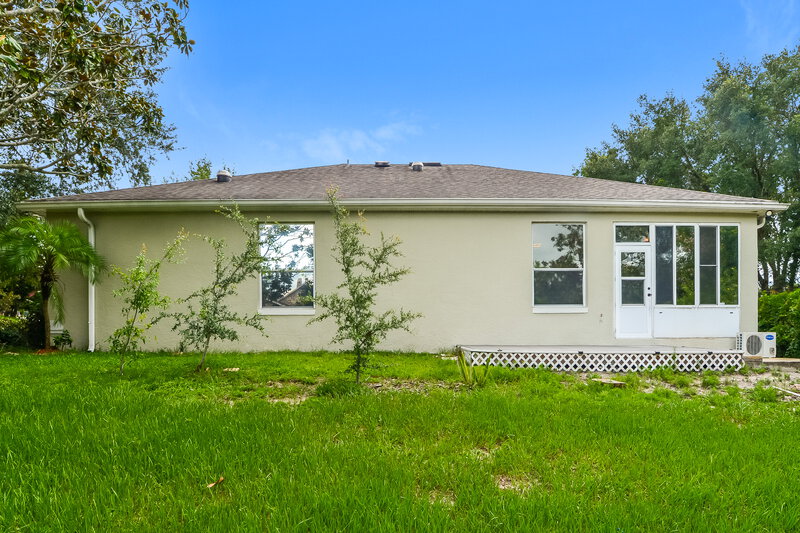 2,400/Mo, 1605 Golfside Village Ct Apopka, FL 32712 Rear View
