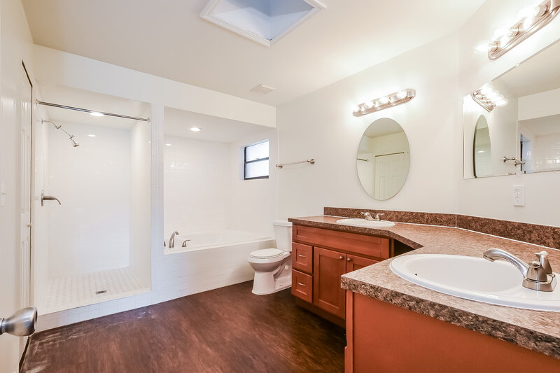 2,665/Mo, 1185 Newton Ct Winter Springs, FL 32708 Main Bathroom View