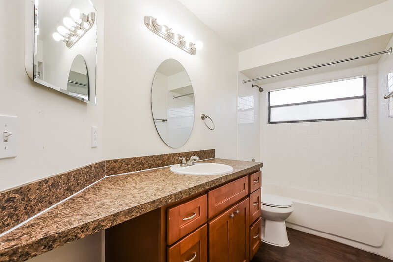 2,665/Mo, 1185 Newton Ct Winter Springs, FL 32708 Bathroom View
