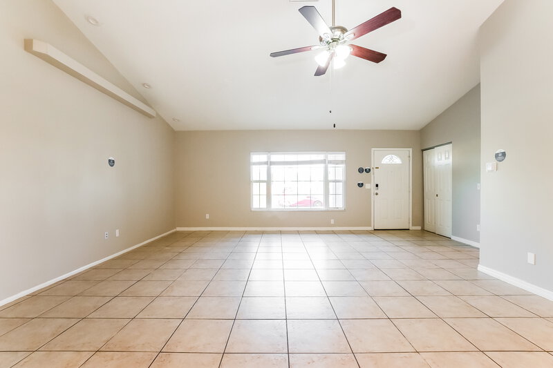 2,290/Mo, 829 W Birchwood Cir Kissimmee, FL 34743 Misc View