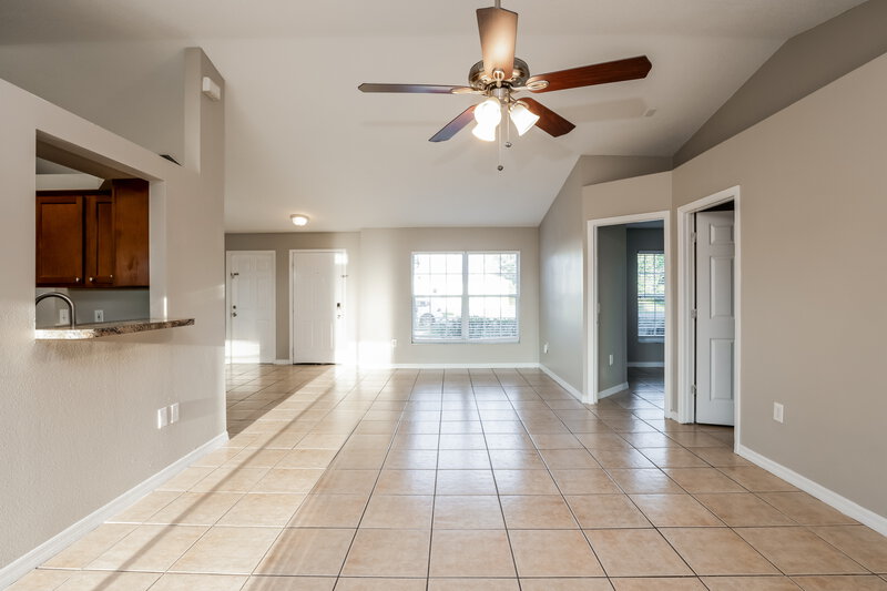 1,800/Mo, 802 Provence Way Kissimmee, FL 34759 Living Room View 2