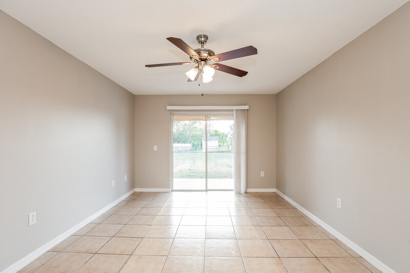 1,800/Mo, 802 Provence Way Kissimmee, FL 34759 Main Bedroom View