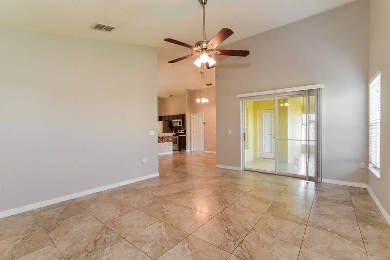 2,050/Mo, 458 Tamarind Parke Ln Kissimmee, FL 34758 Living Room View 2