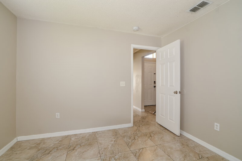 2,050/Mo, 458 Tamarind Parke Ln Kissimmee, FL 34758 Bedroom View 2