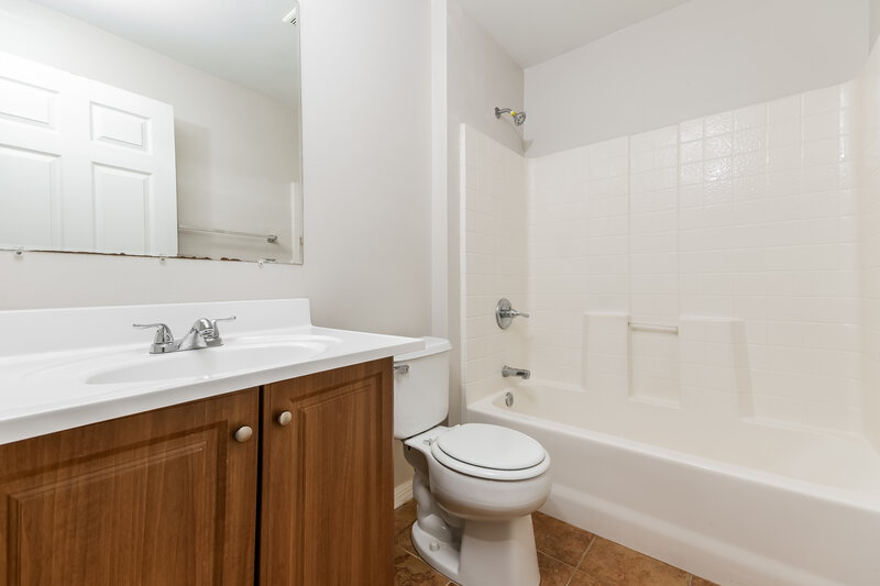 2,210/Mo, 2372 Queenswood Cir Kissimmee, FL 34743 Bathroom View
