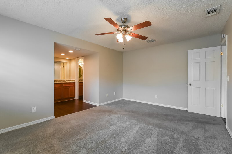 2,575/Mo, 948 March Hare Ct Winter Springs, FL 32708 Main Bedroom View 2
