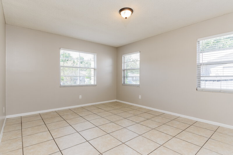 2,115/Mo, 2429 Franklin Dr Kissimmee, FL 34744 Family Room View