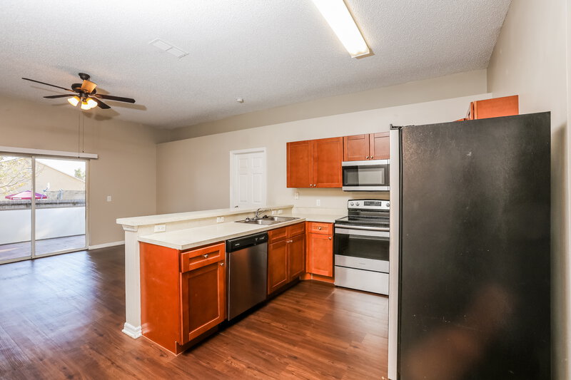 1,805/Mo, 30745 PGA Dr Sorrento, FL 32776 Kitchen View 2