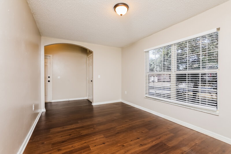 1,805/Mo, 30745 PGA Dr Sorrento, FL 32776 Sitting Room View