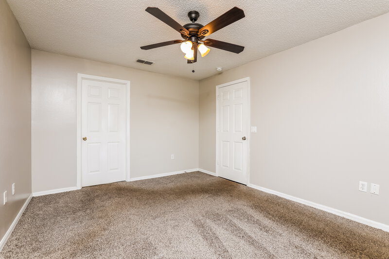 1,805/Mo, 30745 PGA Dr Sorrento, FL 32776 Main Bedroom View 2