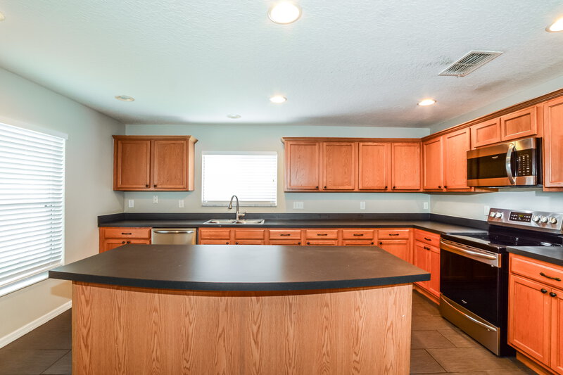 2,430/Mo, 14825 Perdido Dr Orlando, FL 32828 Kitchen View