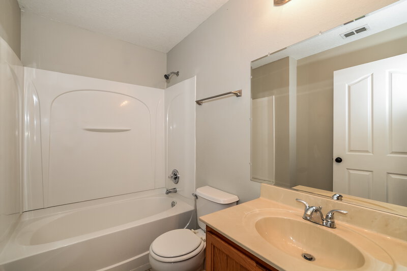 2,430/Mo, 14825 Perdido Dr Orlando, FL 32828 Bathroom View