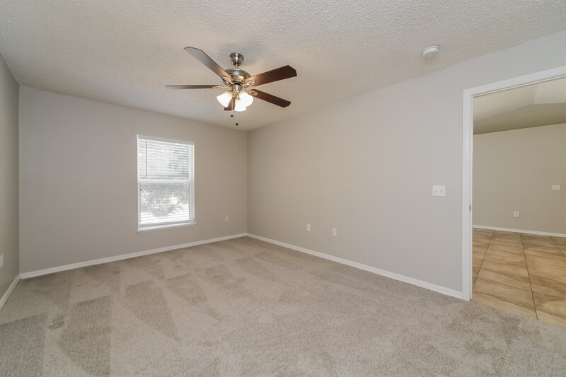 2,155/Mo, 1479 Muir Cir Clermont, FL 34711 Main Bedroom View