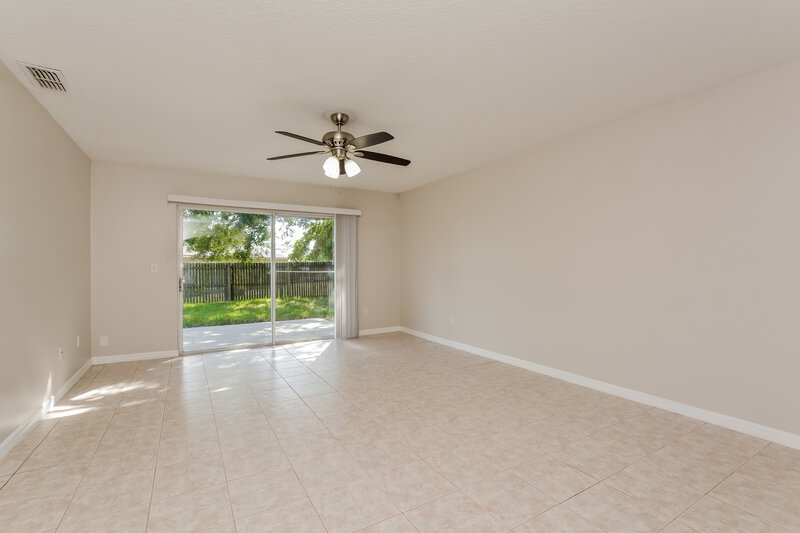 2,715/Mo, 2534 Dwyer Ln Lake Mary, FL 32746 Family Room View 2