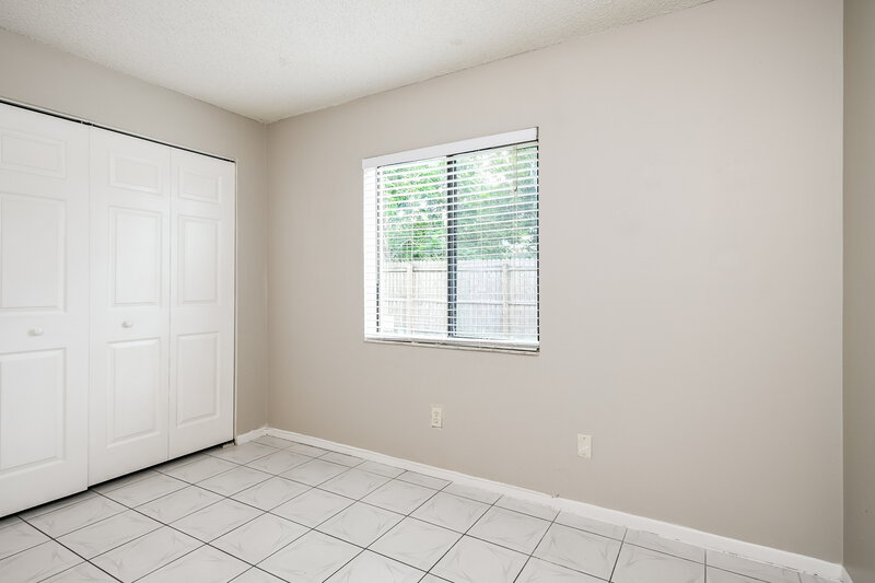 2,205/Mo, 13014 Los Angeles Woods Ln Orlando, FL 32824 Bedroom View