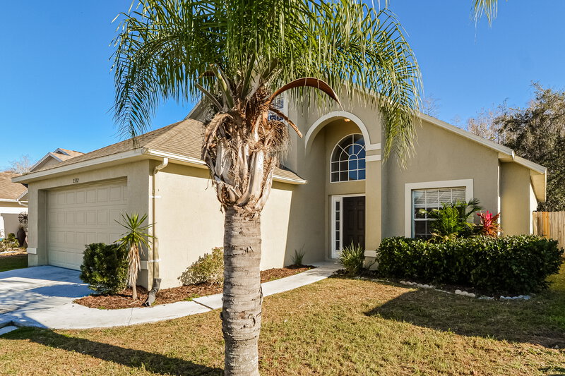 2,420/Mo, 2332 Flamingo Lakes Dr Kissimmee, FL 34743 Front View