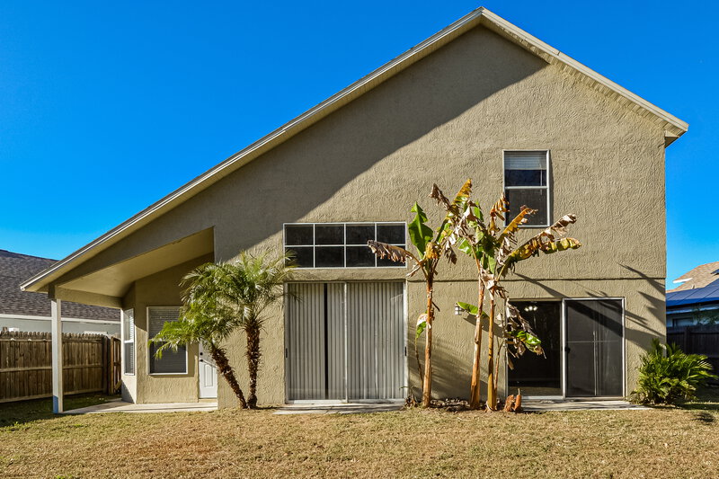 2,420/Mo, 2332 Flamingo Lakes Dr Kissimmee, FL 34743 Rear View