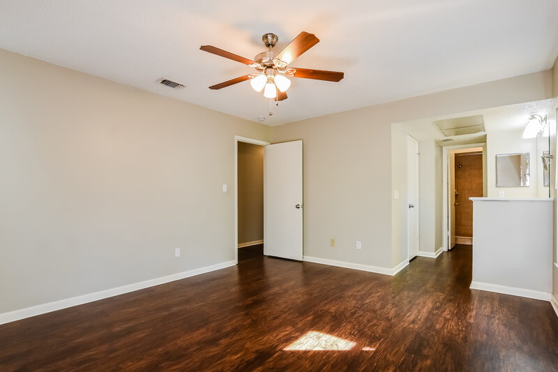 3,110/Mo, 944 Cheetah Trl Apopka, FL 32712 Main Bedroom View