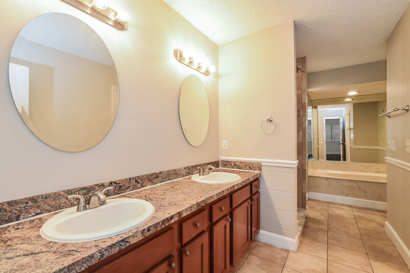 3,530/Mo, 321 Alba Ln Lake Mary, FL 32746 Main Bathroom View