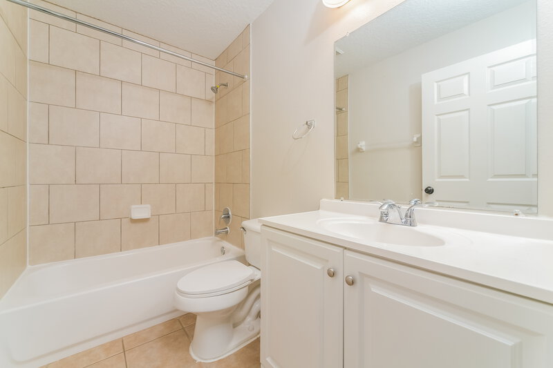 3,260/Mo, 137 Thornbury Dr Kissimmee, FL 34744 Bathroom View