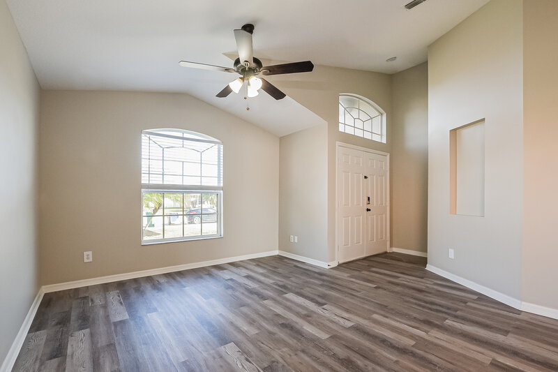 2,130/Mo, 2706 Eagle Canyon Dr S Kissimmee, FL 34746 Living Room View 2