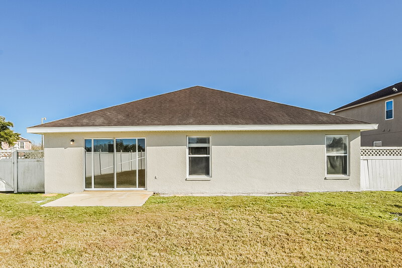 2,130/Mo, 2706 Eagle Canyon Dr S Kissimmee, FL 34746 Rear View