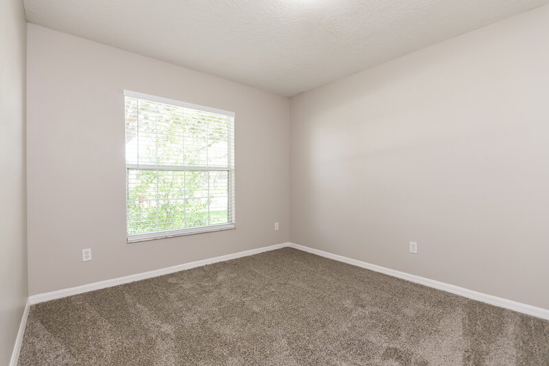 2,100/Mo, 427 Trade Wind Dr Minneola, FL 34715 Bedroom View