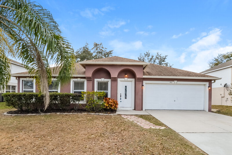 2,060/Mo, 742 Paris Dr Kissimmee, FL 34759 External View