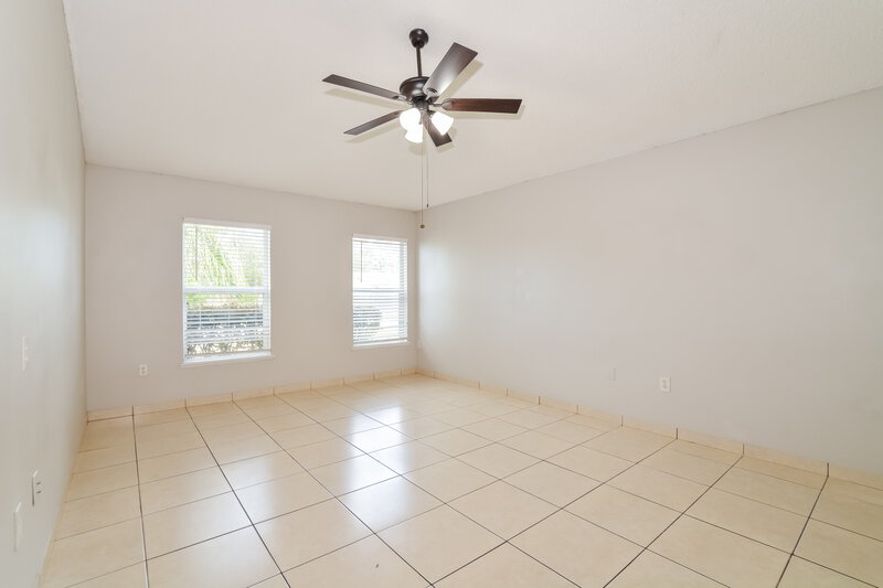 2,060/Mo, 742 Paris Dr Kissimmee, FL 34759 Main Bedroom View