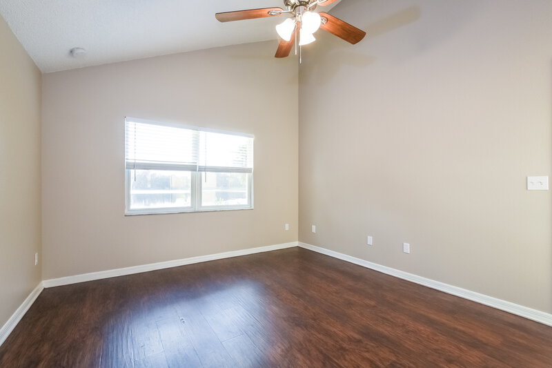 2,450/Mo, 1026 Piedmont Lakes Blvd Apopka, FL 32703 Bedroom View 3