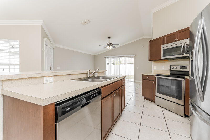 2,075/Mo, 2215 Jessa Dr Kissimmee, FL 34743 Kitchen View