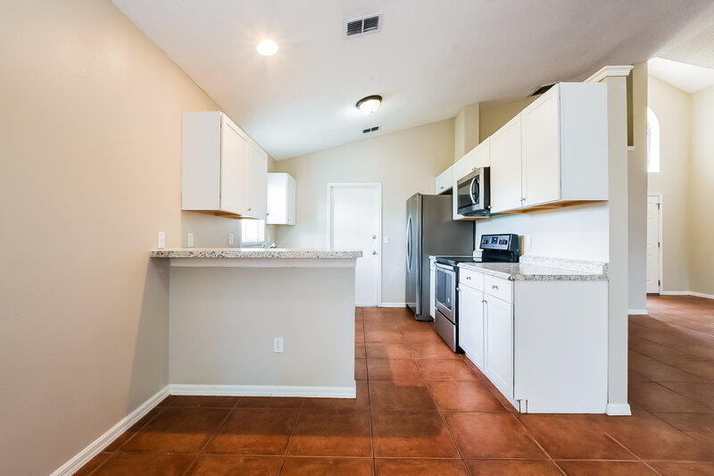 2,285/Mo, 1199 Twin Rivers Blvd Oviedo, FL 32766 Kitchen View 2