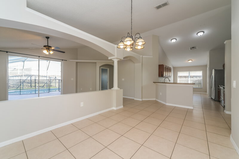 2,195/Mo, 4643 Eagle Peak Dr Kissimmee, FL 34746 Dining Room View 2