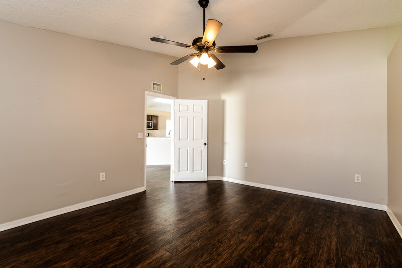 2,010/Mo, 103 Aurelia Ct Kissimmee, FL 34758 Main Bedroom View 2