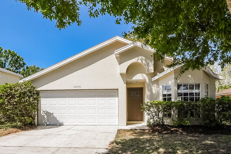 2,105/Mo, 13705 Glasser Ave Orlando, FL 32826 External View