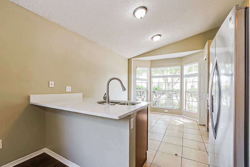 2,105/Mo, 13705 Glasser Ave Orlando, FL 32826 Kitchen View