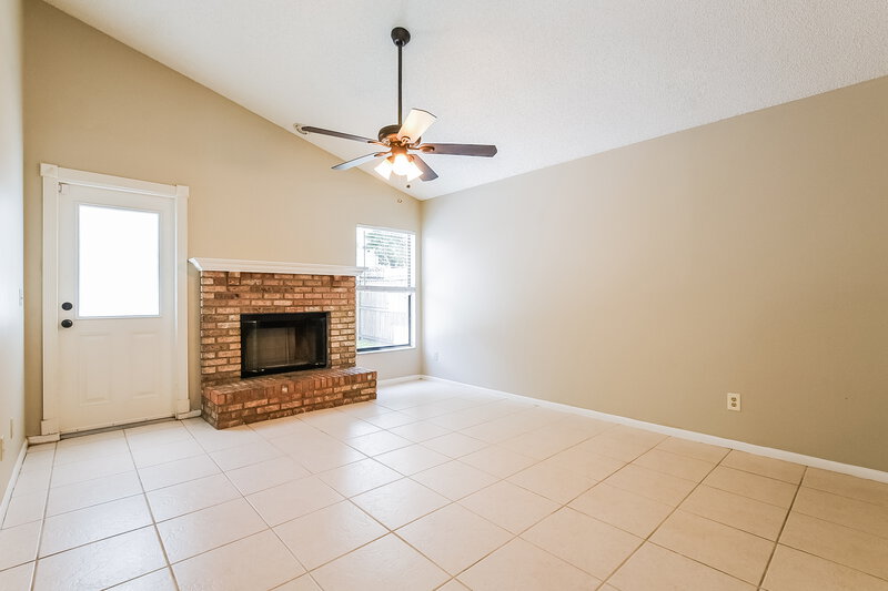 2,490/Mo, 600 Birgham Pl Lake Mary, FL 32746 Living Room View