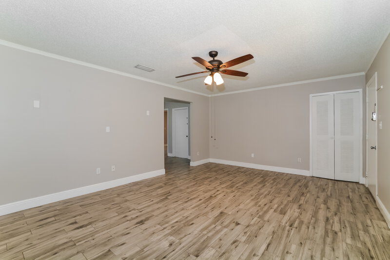 0/Mo, 1301 Baranova Rd Ocoee, FL 34761 Living Room View