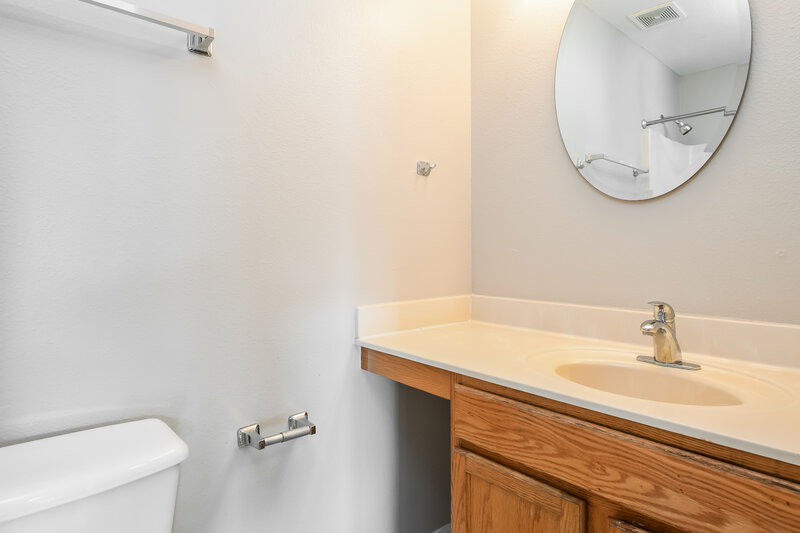 3,420/Mo, 2709 Garrett Nicholas Loop Kissimmee, FL 34746 Bathroom View