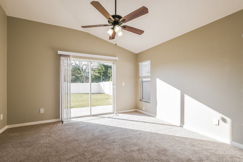 2,285/Mo, 70 Pine Arbor Dr Orlando, FL 32825 Main Bedroom View