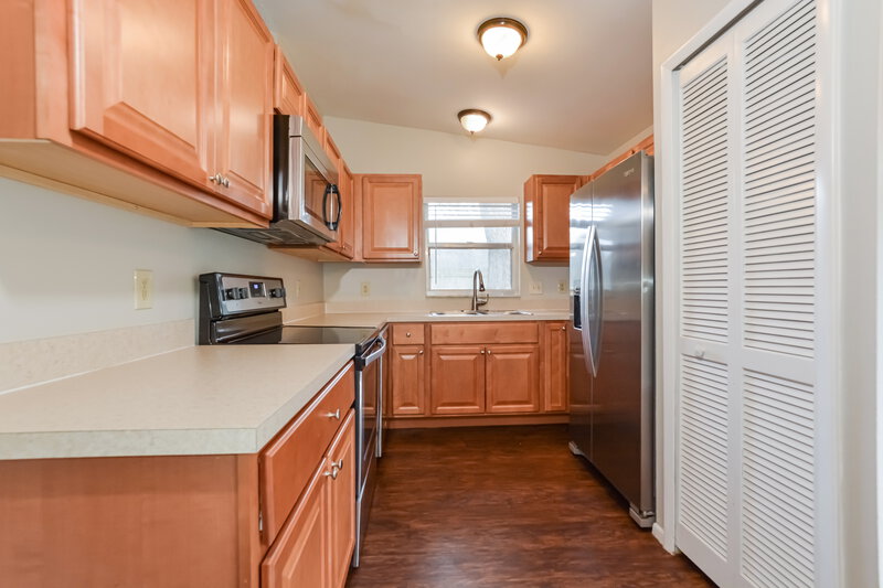 2,080/Mo, 14056 Ithaca Way Orlando, FL 32826 Kitchen View
