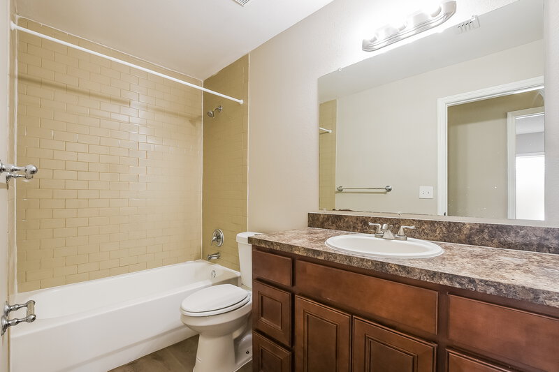 2,600/Mo, 11507 Brandiwine Ct Clermont, FL 34711 Bathroom View