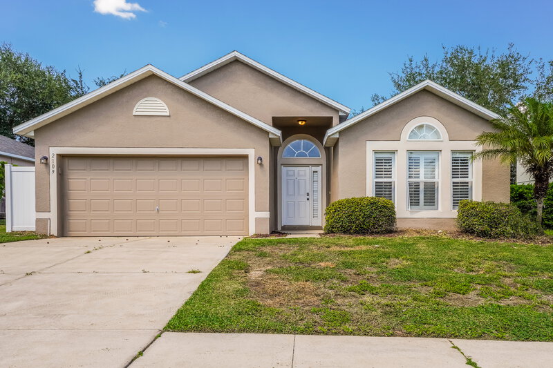 1,890/Mo, 2109 Tealwood Cir Tavares, FL 32778 External View