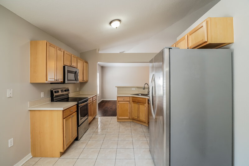 1,890/Mo, 2109 Tealwood Cir Tavares, FL 32778 Kitchen View
