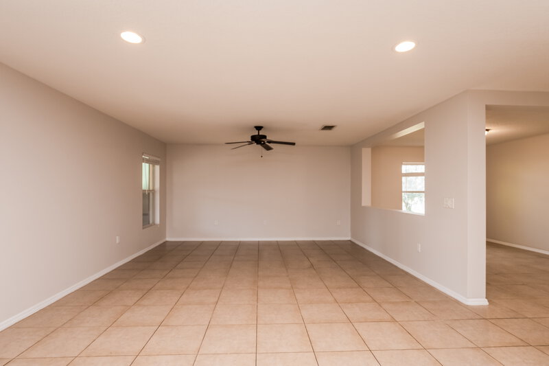 2,340/Mo, 2044 Wavy Leaf Ct Apopka, FL 32712 Living Room View